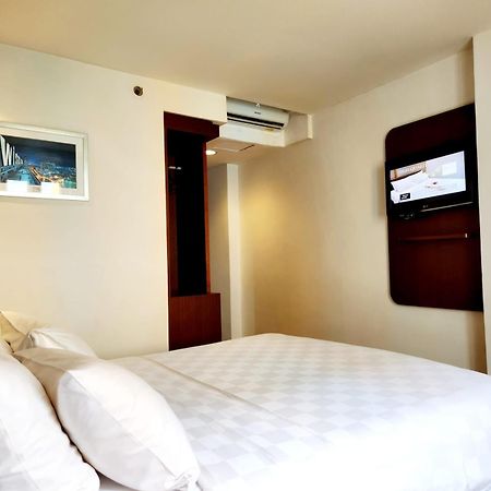 M Hotel Cakarta Dış mekan fotoğraf